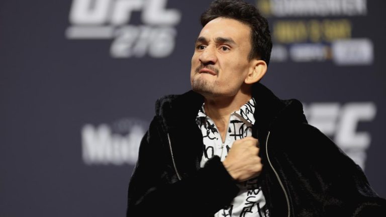 UFC Star's 'Kangaroo' Threat to Rob Whittaker at Chaotic Press Conference