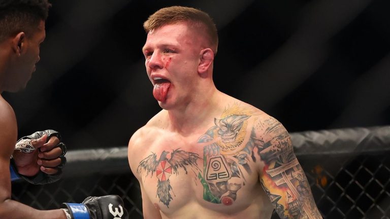 Aussie UFC Star's Retirement Shocker: How His Dad Helped Him Recover