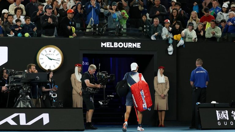 De Minaur Fires Back at 'Zero Self Belief' Claim After Epic Match