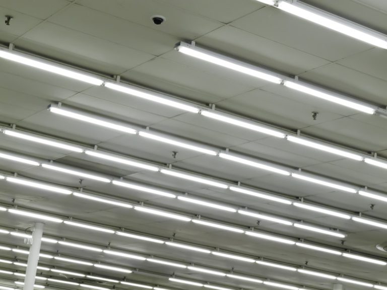 Understanding the Causes of Flickering in Fluorescent Light Bulbs