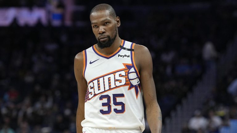 Three Failed Trade Attempts Keep Durant in Phoenix Amid Instability