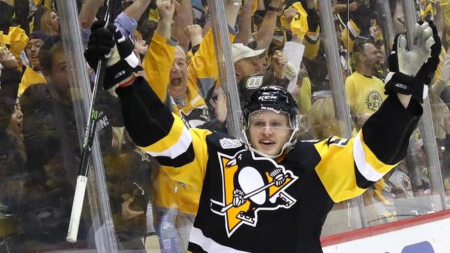 Stanley Cup Final: Penguins Edge Predators in Exciting Game 1