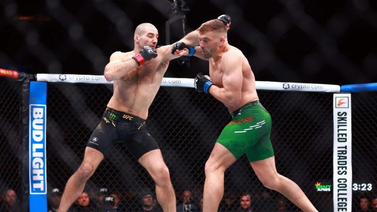 UFC Champ du Plessis Calls Strickland's Sydney Fight Demand 'Ridiculous'