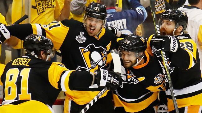 Penguins Prepare for 'Smashville' After 2-0 Lead Over Predators