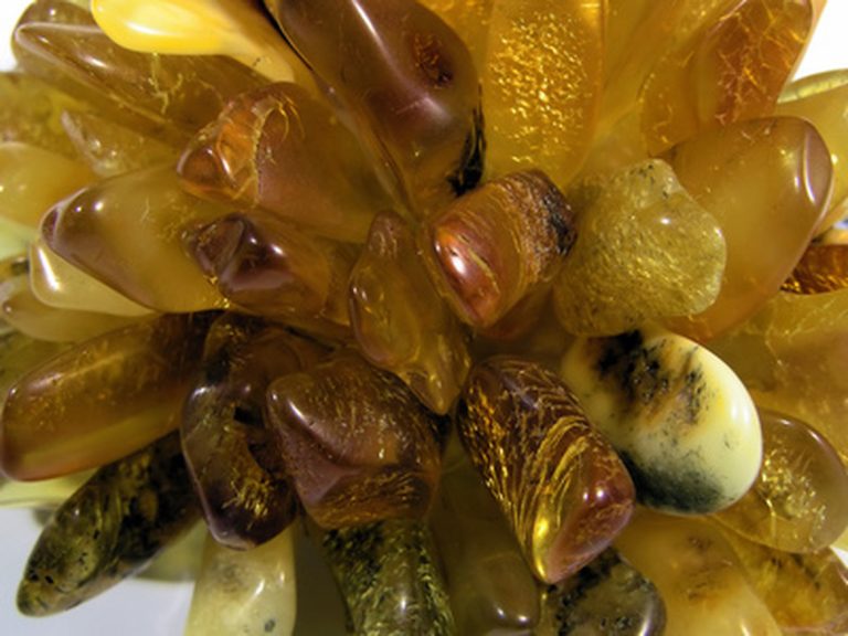 Understanding Green Amber