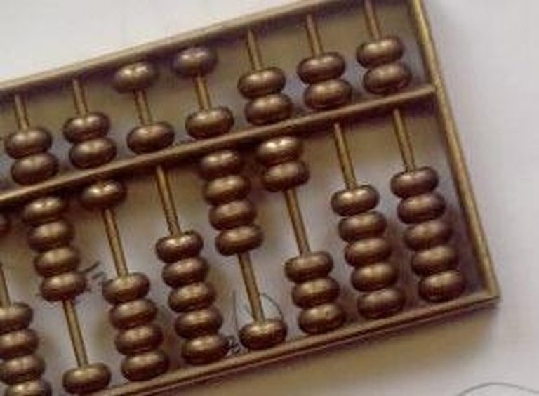 How to Use a Chinese Abacus